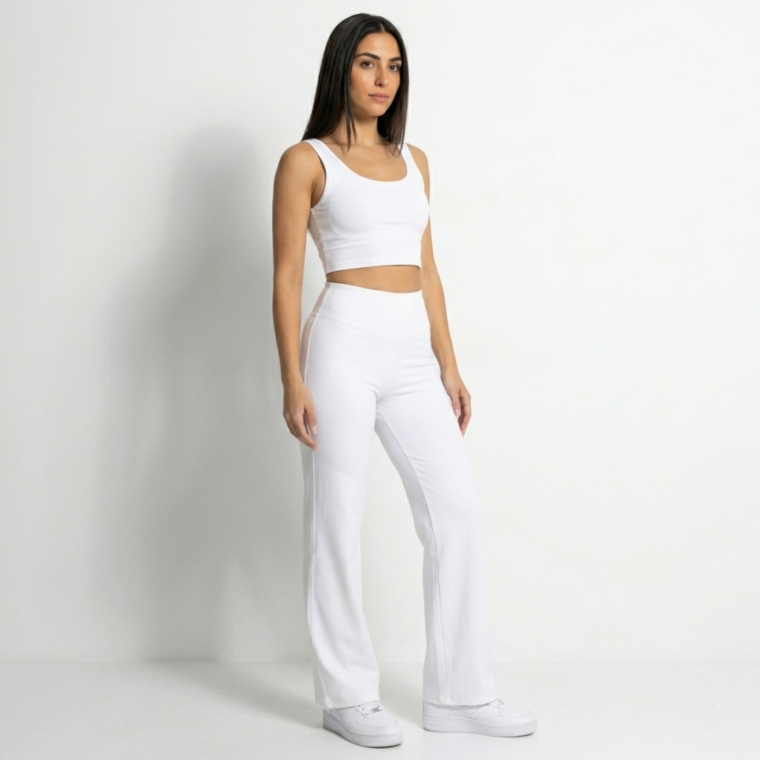 צבע: לבן